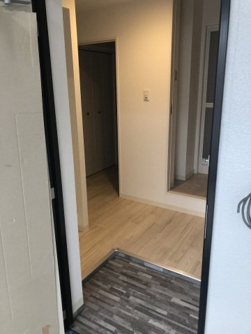 拡大写真:広島市中区昭和町 3階304の玄関