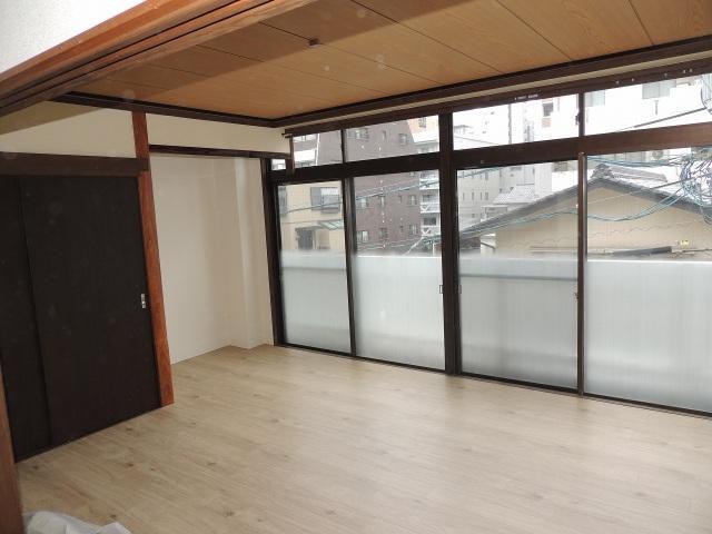 拡大写真:広島市中区本川町2丁目 3階301のリビング