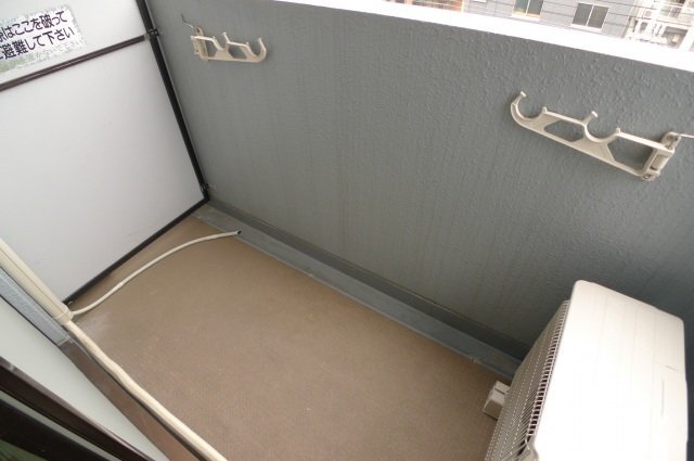 拡大写真:広島市南区東雲本町1丁目 4階402のベランダ