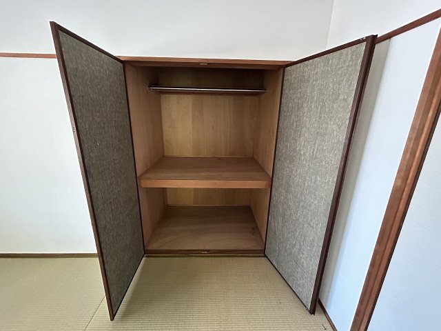 拡大写真:広島市東区中山中町 1階104のクローゼット