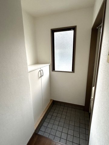 拡大写真:広島市東区中山中町 1階104の玄関