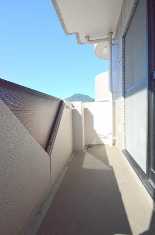 拡大写真:広島市安佐北区可部5丁目 3階301のベランダ
