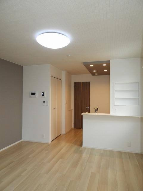 拡大写真:L.ラシック古市橋 1階101のリビング