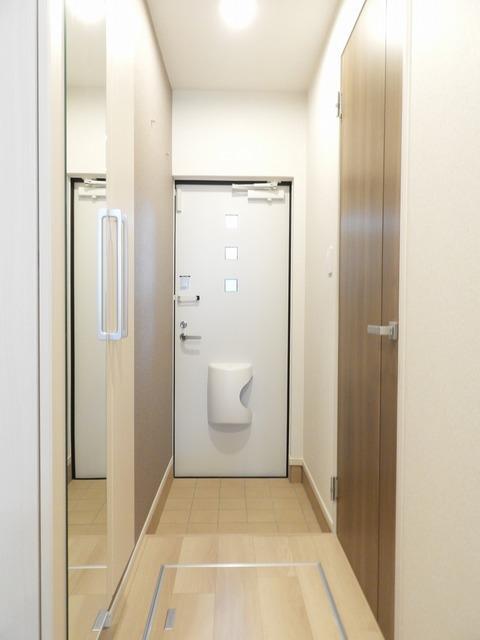 拡大写真:L.ラシック古市橋 1階101の玄関