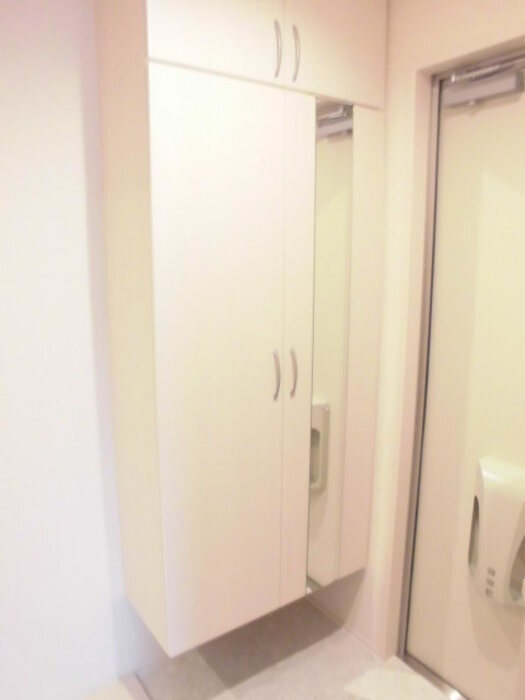 拡大写真:サフェスタ窪町 3階304の収納