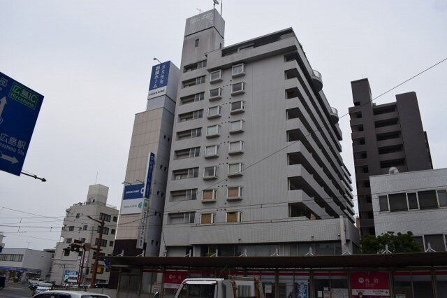 写真：広島市中区十日市町２丁目の外観