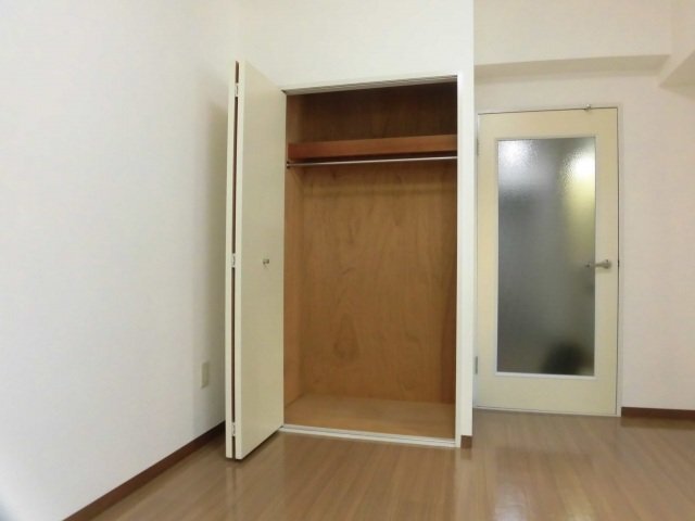 拡大写真：広島市中区大手町３丁目 2階203の収納