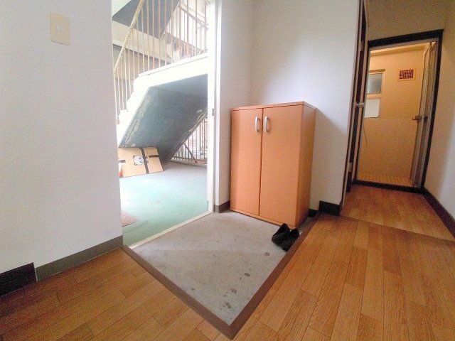 拡大写真:広島市中区吉島町 4階302の玄関