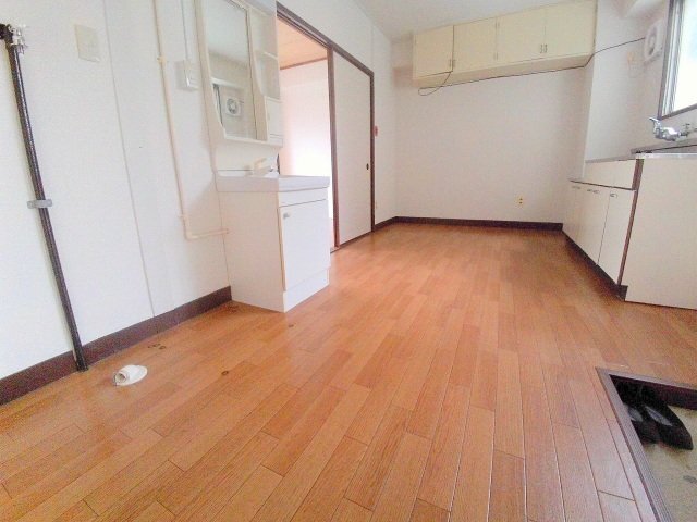 拡大写真:広島市中区吉島町 4階302の洋室