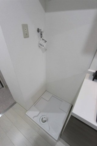 拡大写真:広島市南区西旭町 4階403の洗濯機置場