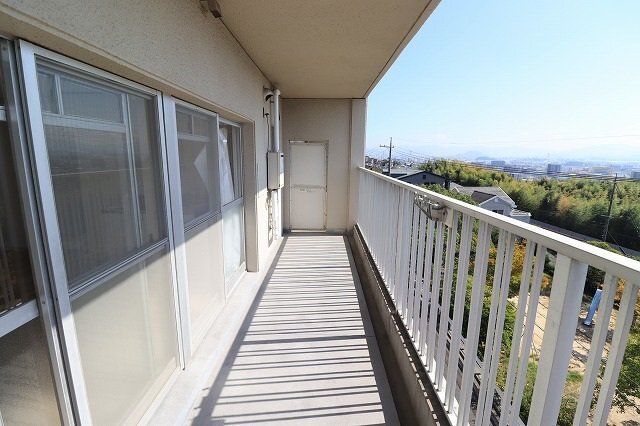 拡大写真:広島市西区井口台1丁目 4階402のベランダ