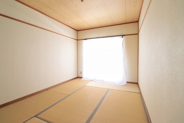 拡大写真:広島市西区井口台1丁目 4階402の和室