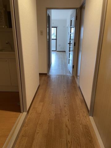拡大写真:広島市東区牛田本町3丁目 4階402の廊下