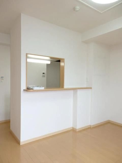 拡大写真：グランツ大町 2階205のリビング