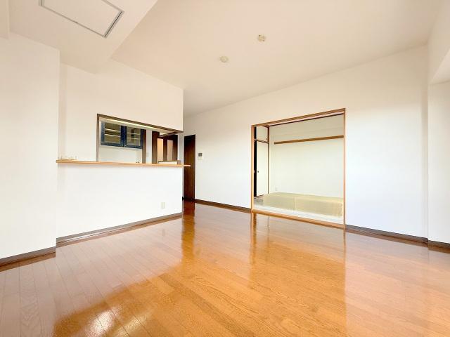 拡大写真:広島市安佐北区口田1丁目 12階1202のリビング
