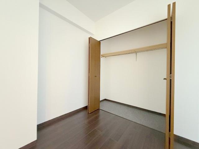 拡大写真:広島市安佐北区口田1丁目 12階1202のクローゼット