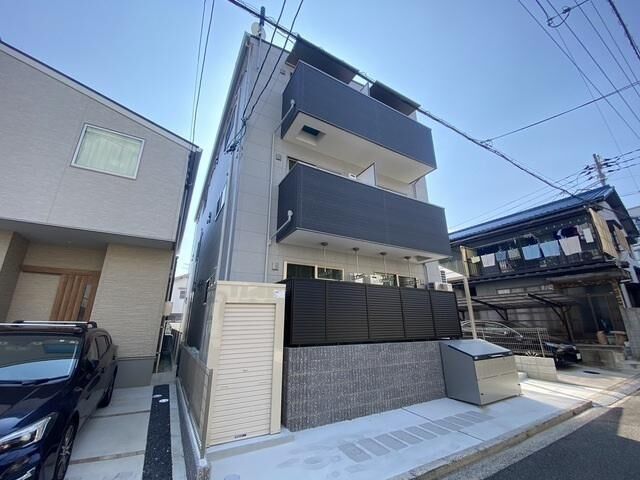 拡大写真:広島市西区高須2丁目 3階301の外観写真(昼)