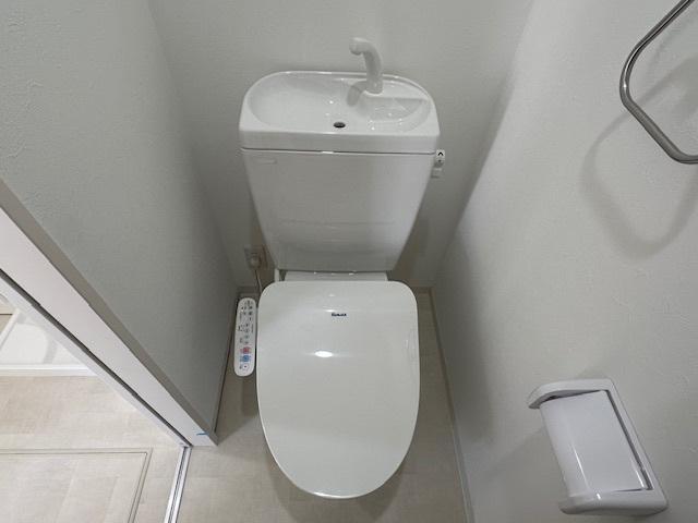 拡大写真:広島市安佐南区伴東3丁目 2階201のトイレ