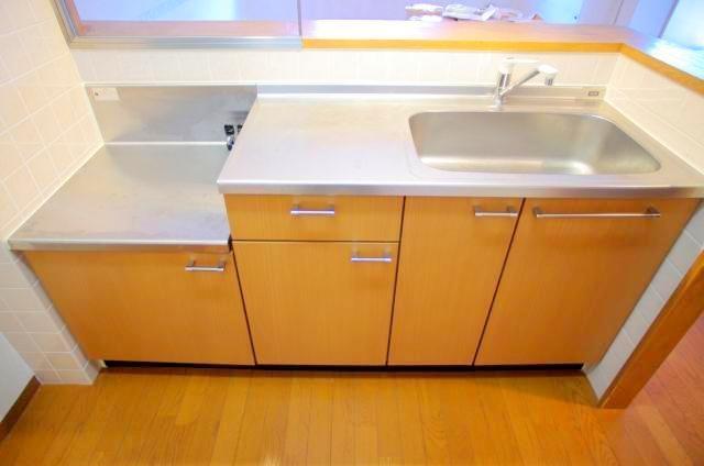 拡大写真:広島市安佐南区大町東1丁目 2階201のキッチン