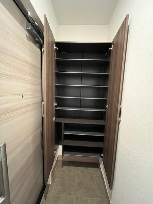 拡大写真:フィオーレ府中本町 1階103の玄関