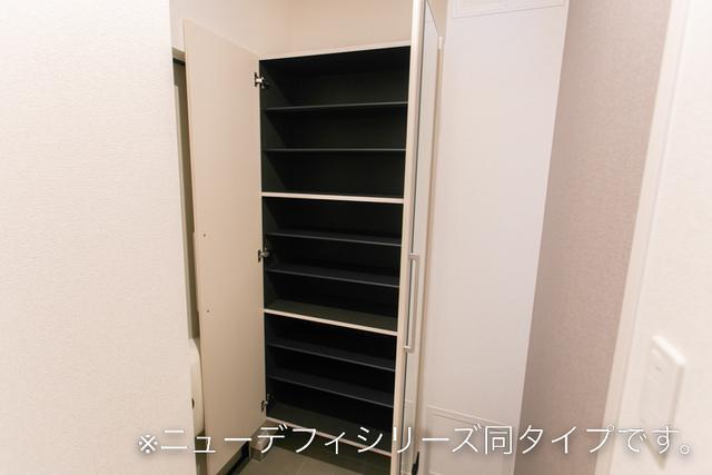拡大写真:カーサ グラシオッソ 祇園 A 2階203の収納(イメージ)