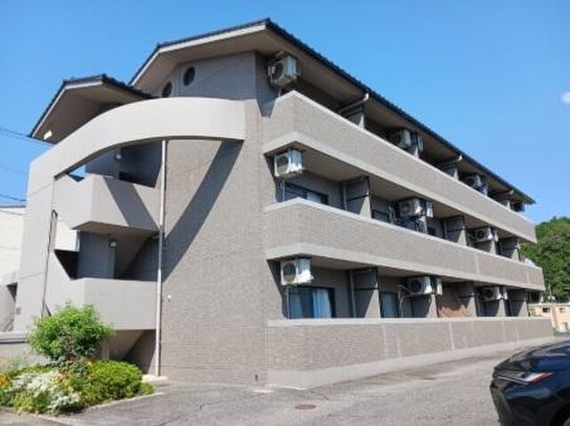 拡大写真：フレンドリーとも 3階302の外観写真（昼）