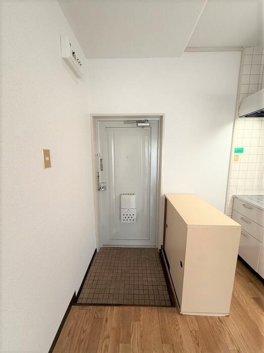 拡大写真:広島市佐伯区坪井1丁目 1階102の玄関