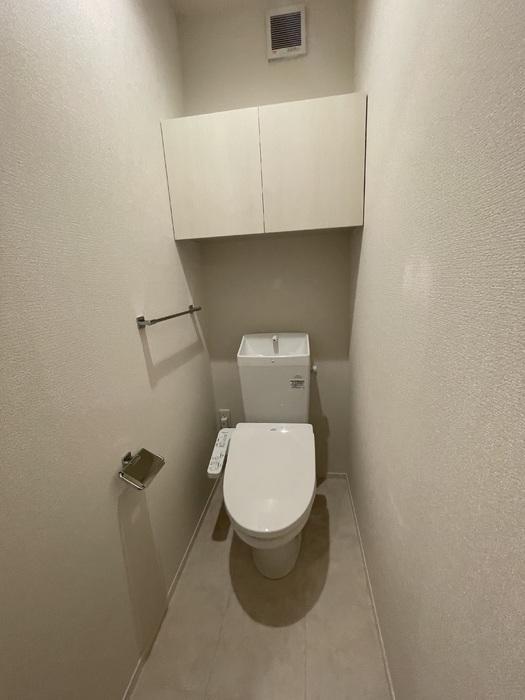 拡大写真:安芸郡坂町坂西2丁目 1階103のトイレ