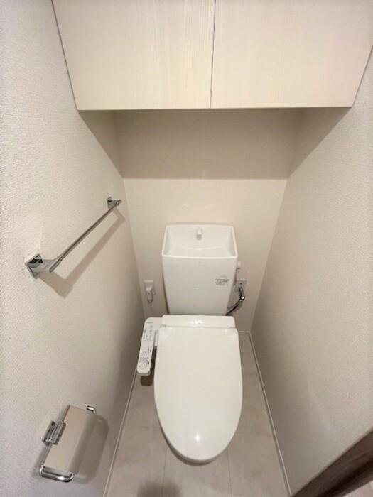拡大写真:安芸郡坂町坂西2丁目 2階201のトイレ