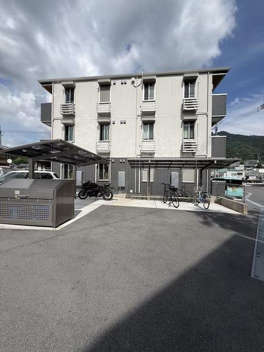 拡大写真：安芸郡坂町坂西２丁目 3階304の共有部分
