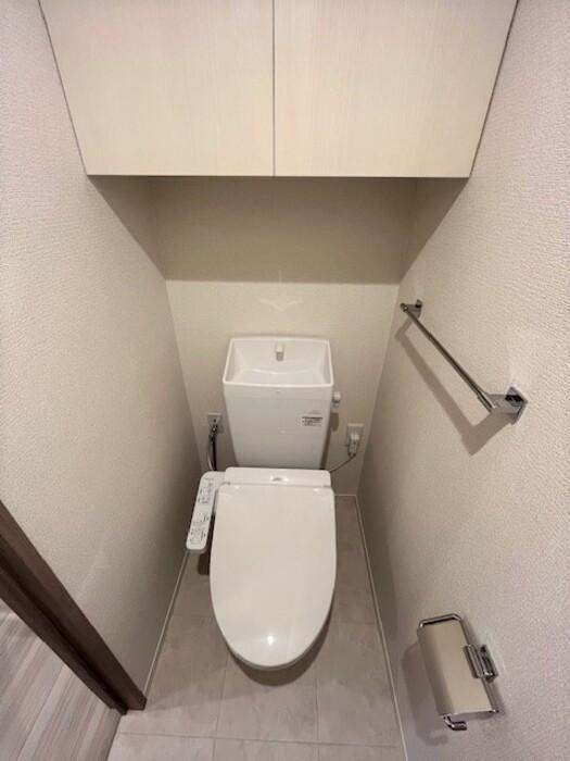 拡大写真：安芸郡坂町坂西２丁目 3階304のトイレ