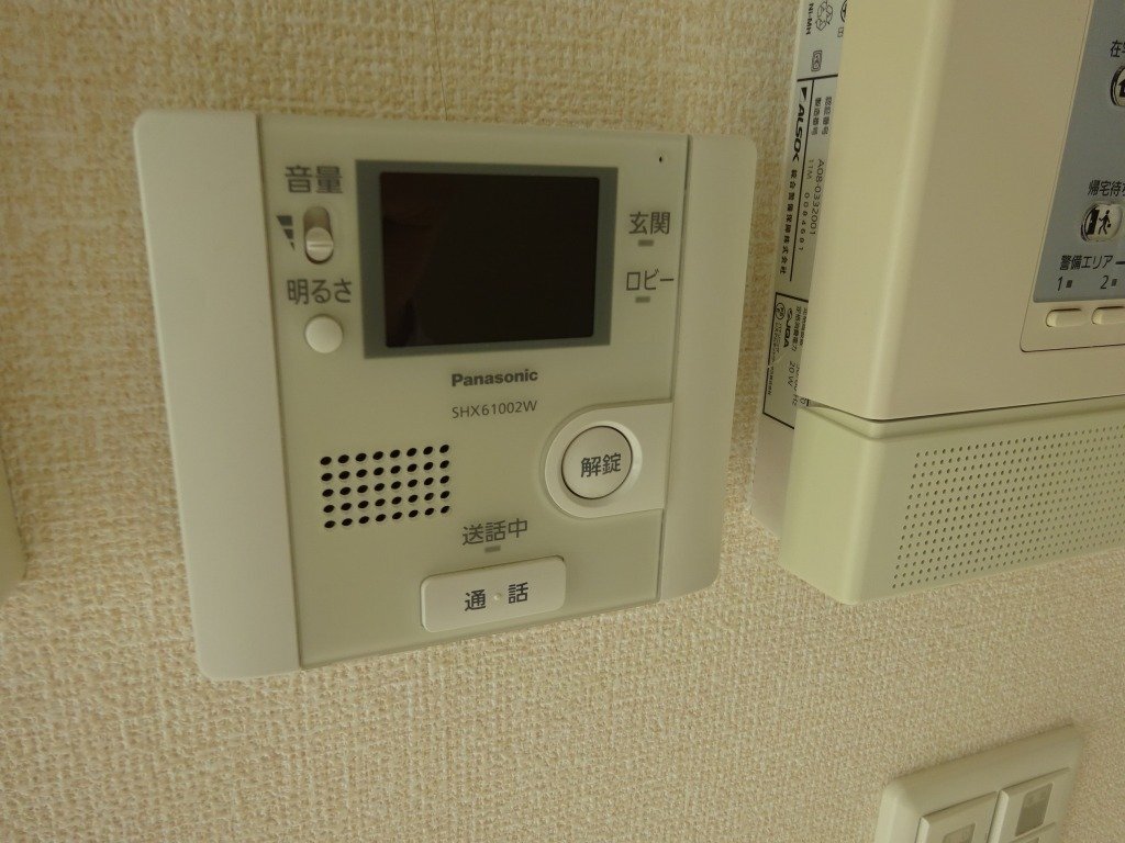 拡大写真:アクトタレイア茨木駅前 2階205のカメラ付インターホン