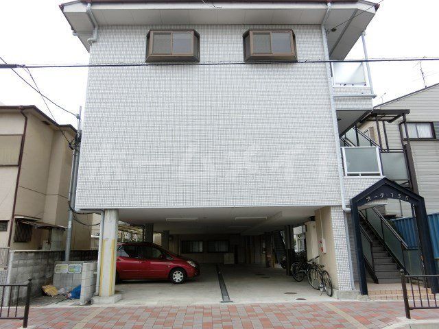 拡大写真:オーク135 2階203の外観写真(昼)