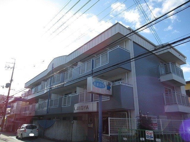 拡大写真:アムズコート 3階302の外観写真(昼)
