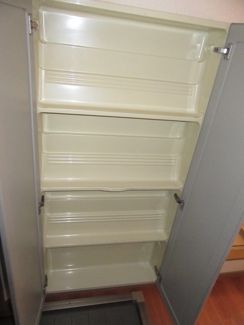 拡大写真：ＭＩＮＯＲＵハイツ 1階103のシューズＢＯＸ
