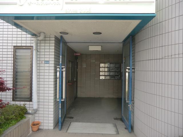 拡大写真：ピースフルハウス 1階106の共有部分