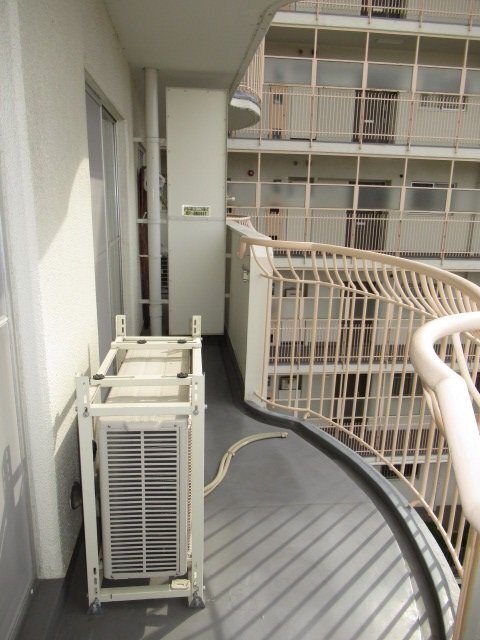 拡大写真：サンピア茨木 4階417のベランダ