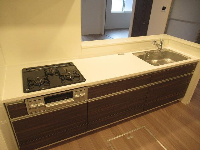 拡大写真:Dresidence茨木蔵垣内 2階202のキッチン