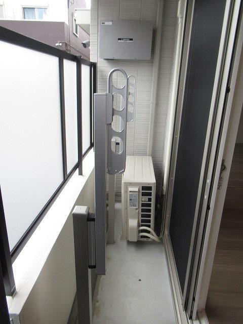 拡大写真:Dresidence茨木蔵垣内 2階202のベランダ
