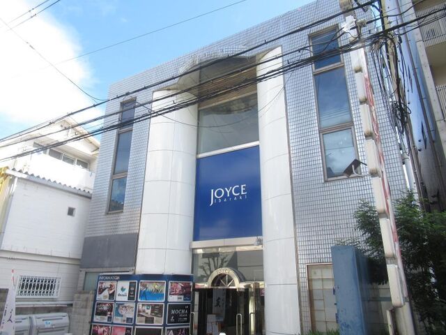 拡大写真：ジョイス茨木 2階201の外観写真（昼）