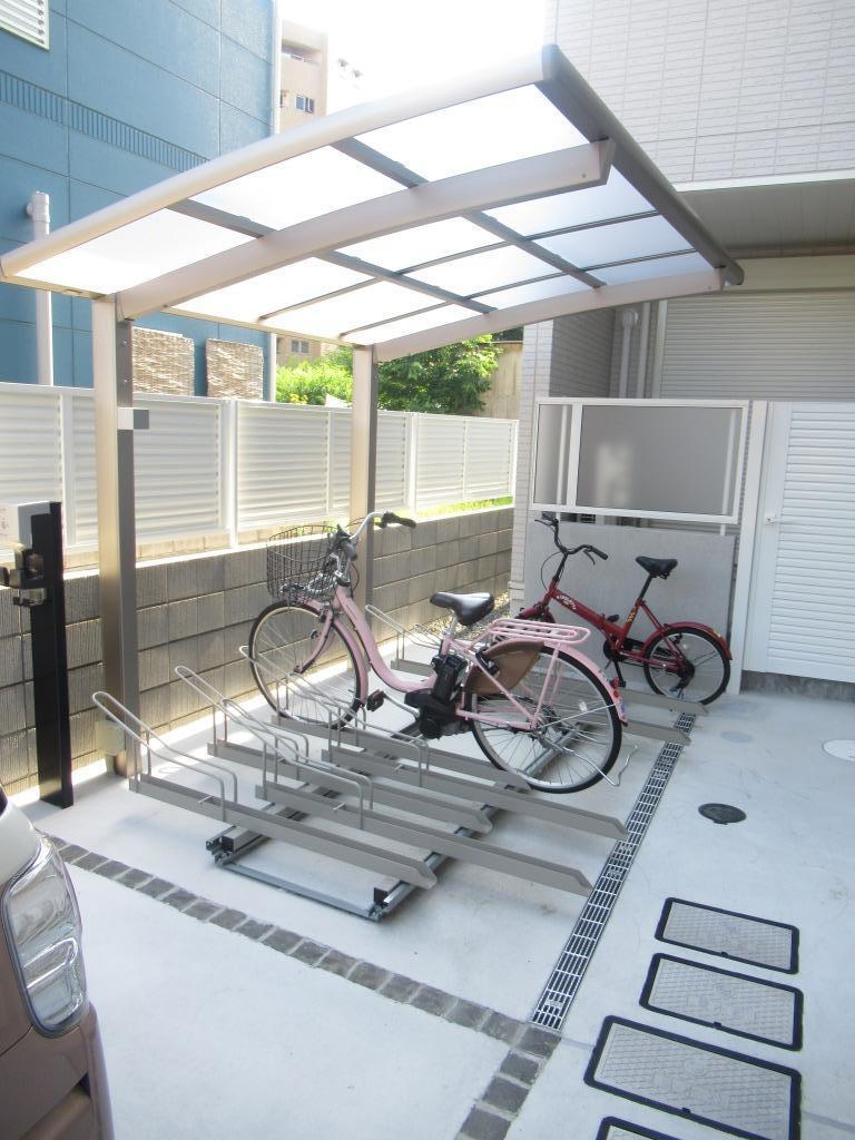 拡大写真:D-residence南茨木 3階301の駐輪場