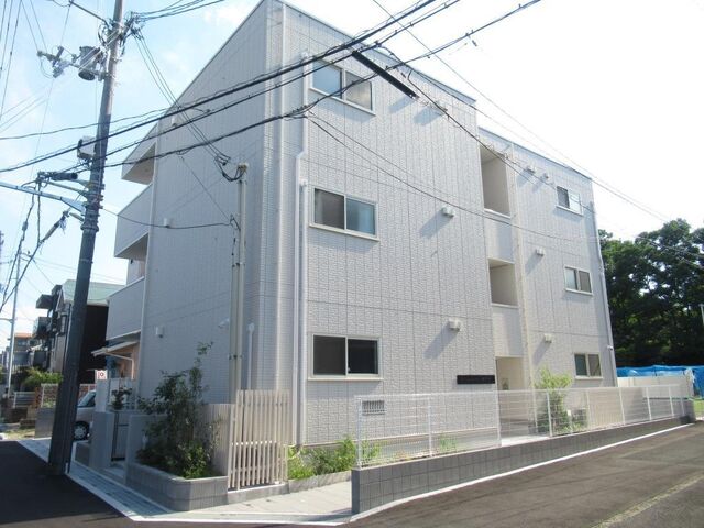拡大写真:D-residence南茨木 3階301の外観写真(昼)