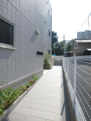 拡大写真:D-residence南茨木 3階301の外観写真(昼)