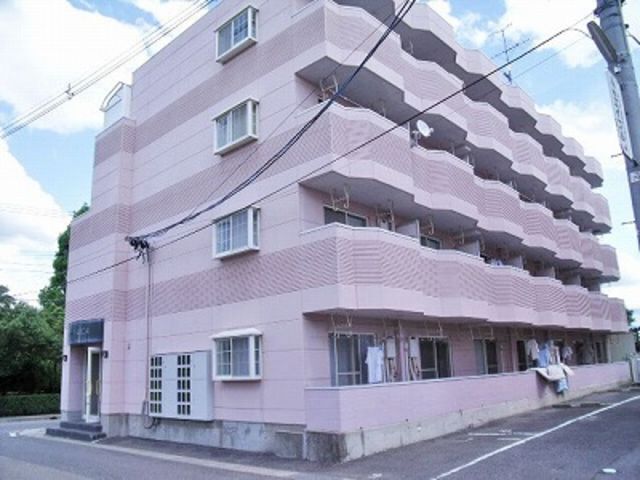 拡大写真：ベルトピア郡山５０４ 3階301の外観写真（昼）