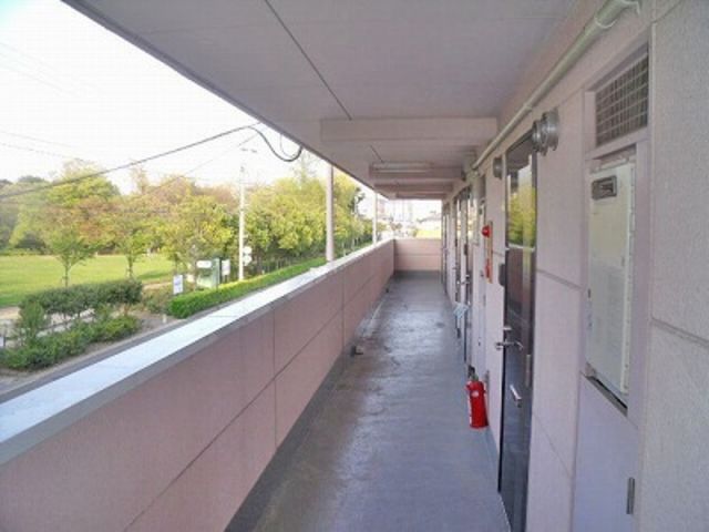 拡大写真：ベルトピア郡山５０４ 3階301の外観写真（昼）