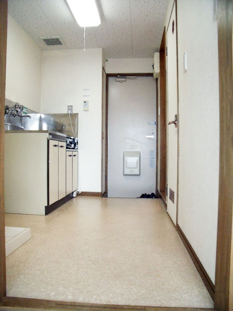 拡大写真：ダイチヒルズオトロ　Ｂ棟 2階202のキッチン