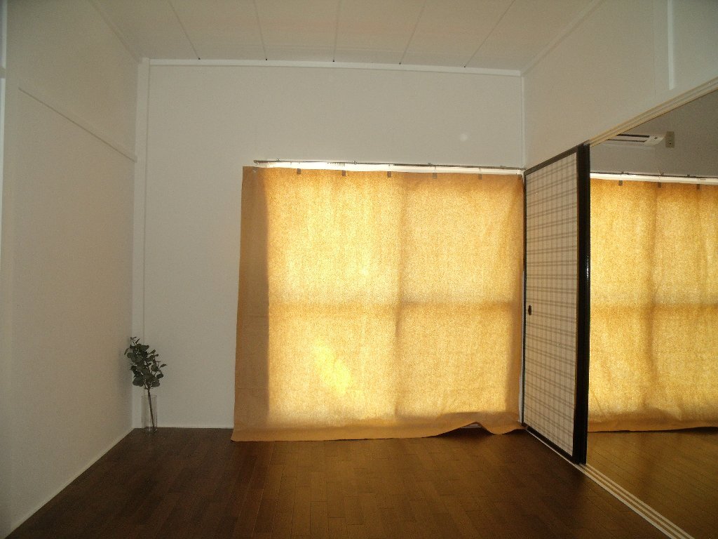 拡大写真：Gran Lounge KamedaⅡ 2階201の室内