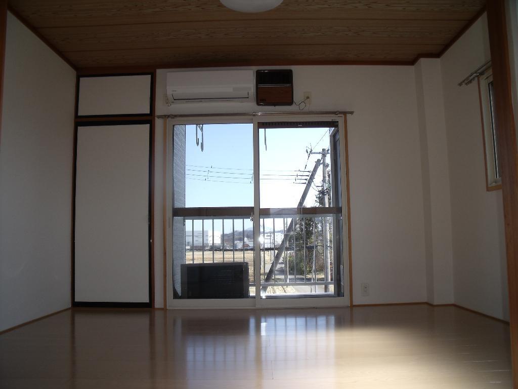 拡大写真：コーポサンライズⅡ 2階202の室内