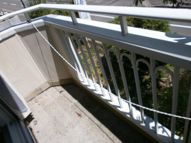 拡大写真：志染町青山貸家 2Fのベランダ