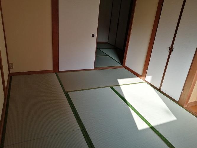 拡大写真:小野市王子町 3の室内
